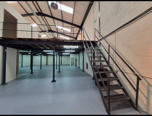 417M² WAREHOUSE TO LET IN MAITLAND